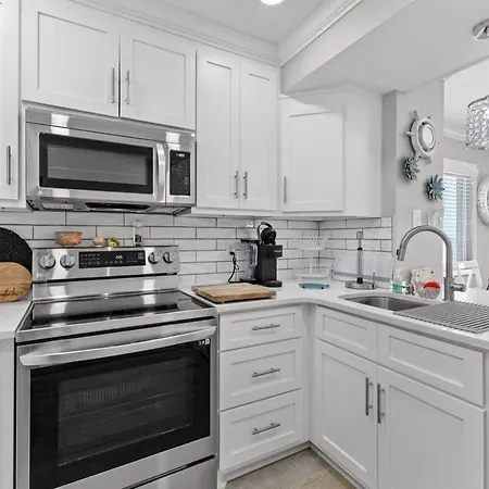 Pelican'S Landing Breezy Oceanfront Unit 401-3