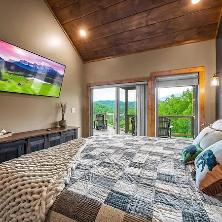 Hemlock Hideaway-2