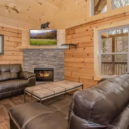 Papa Wolf'S Cabin - Pool Community-3