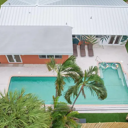 Havana Haven By Bk Stays - Family Friendly - Close To Beach - Large Heated Pool - 4 Beds - Sleeps 8-3