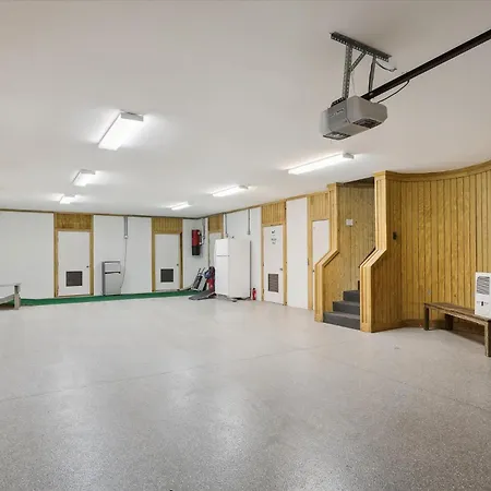 21 Singleton Beach- Oceanfront, Pool, Private Beach Access! Free Activities Included-2