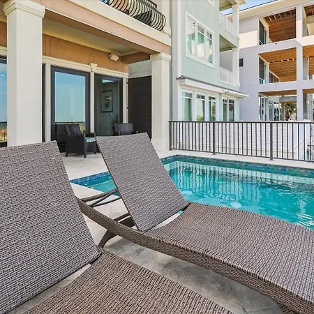 21 Singleton Beach- Oceanfront, Pool, Private Beach Access! Free Activities Included-3