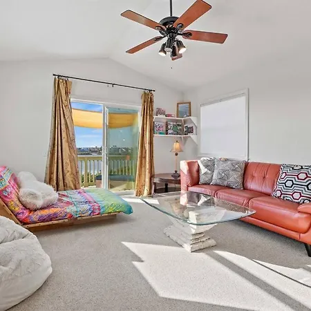 Dolphin Cove Waterfront Home With Dock-2