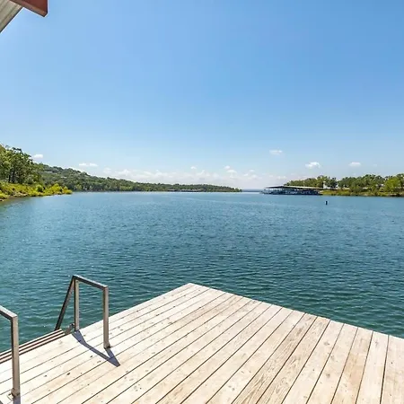 Artilla Cove Cabin 1- Lakeside - Pool & Hot Tub-2