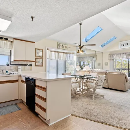 Marsh Oaks 311 - Marsh View - Windy Hill Section-2