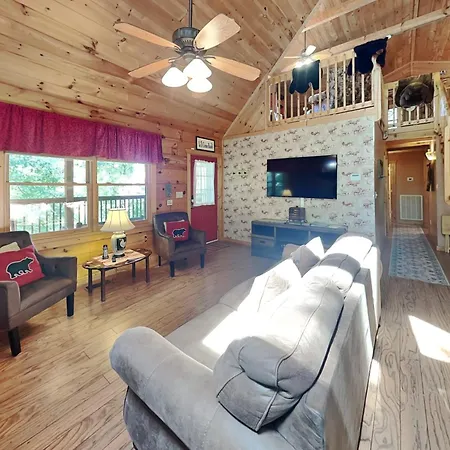 Lazy Cub Lodge-3