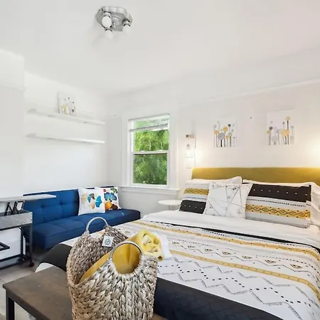 Luxury Retreat With Private Au Pair Suite-3