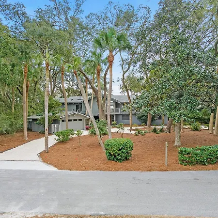 Large Oceanfront Pool ~ Classically Updated Historic Beach Home ~ 2 E. Beach Lagoon-2