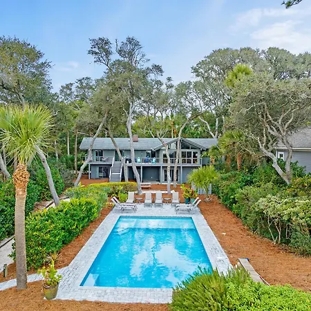 Large Oceanfront Pool ~ Classically Updated Historic Beach Home ~ 2 E. Beach Lagoon-3