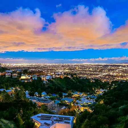 Hollywood Hills Modern Sanctuary-Jaw Dropping View-2