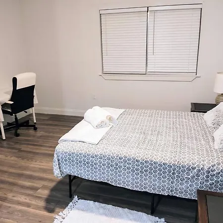 Barnett Place-3