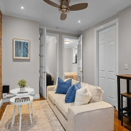 Vintage Manhattan Apartment In Trendy Murray Hill-3