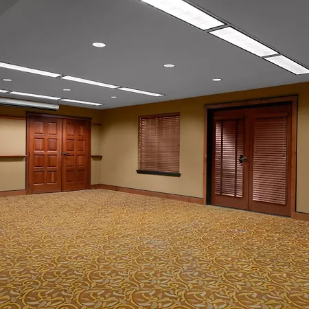 Larkspur Landing Extended Stay Suites Hillsboro-3