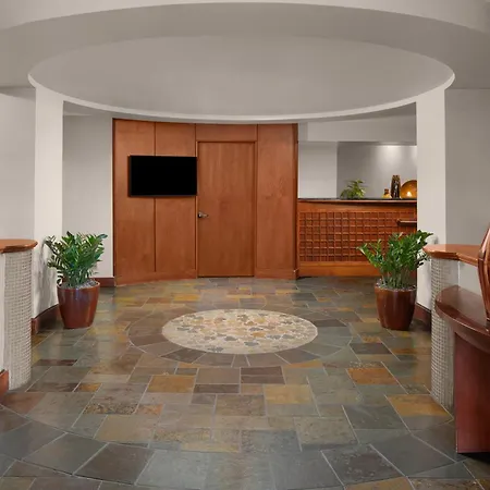 Larkspur Landing Extended Stay Suites Bellevue-2