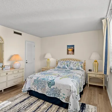 Arcadian II 11E - Oceanfront - Shore Drive Section-2