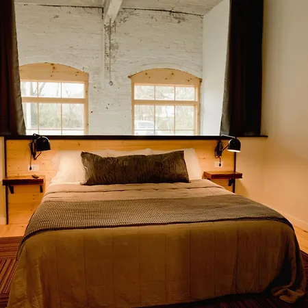 Loom Room Retreat-2