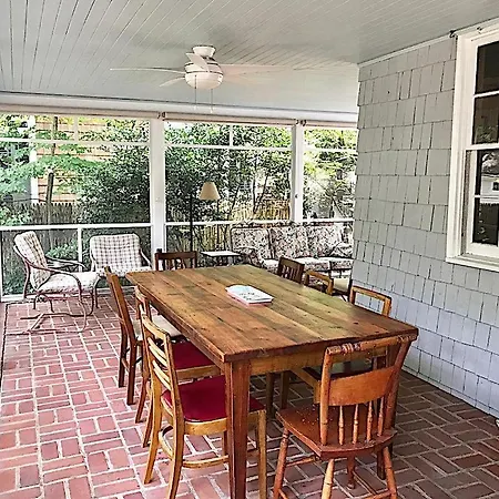 Columbia Avenue 32-3