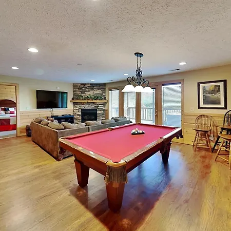 Eagles Point Lodge-2