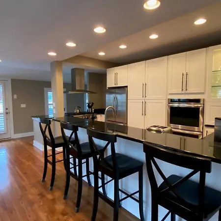 Olive Avenue 32-3