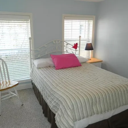 Delaware Avenue 16B-2