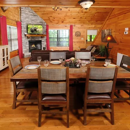 Little Bear Cabin-3