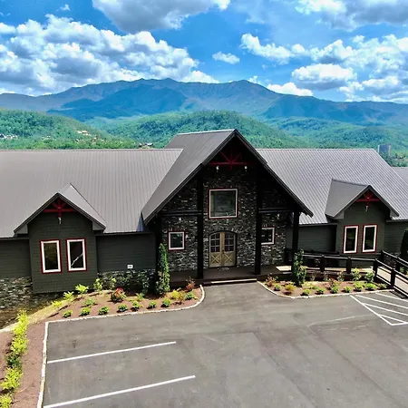 Greystone Pointe Lodge By Stony Brook Cabins-3