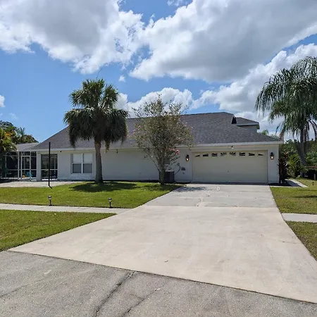 Family Friendly Pool Home 4Rooms-2