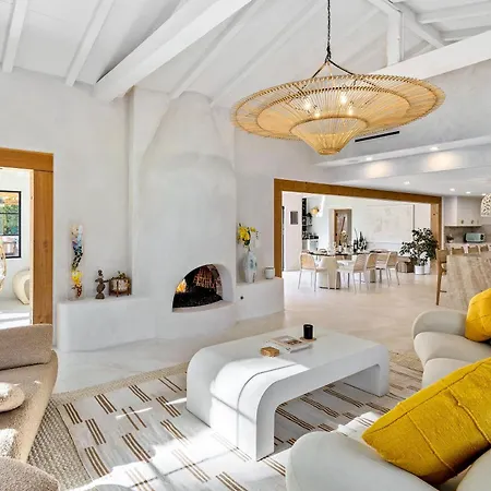 Casa De Tierra By Acme House Company-2
