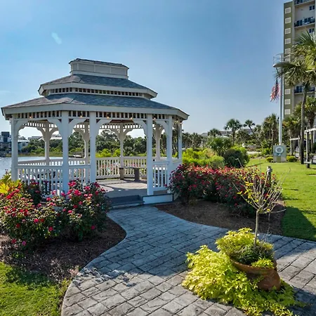 Pinnacle Port Condos-3