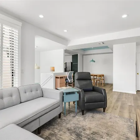 Modern & Uncluttered-3
