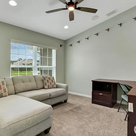 Spacious Home With Private Hot Tub, Firepit, Grill And 3 In 1 Game Table-2