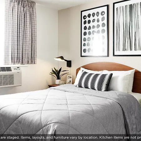 Intown Suites Extended Stay Raleigh Nc- Capital Blvd-3