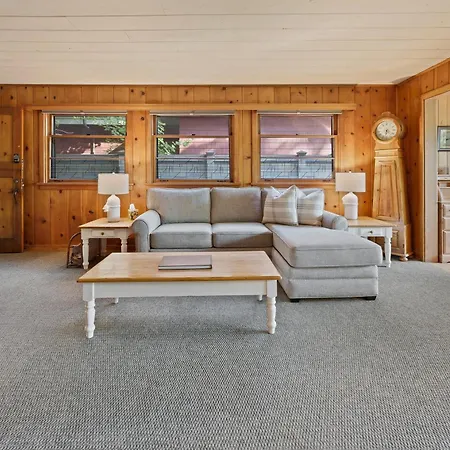 Mirror Pond Bungalow-2