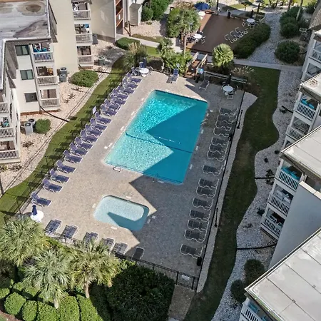 Stunning Oceanfront Condo - The Crows Nest-3