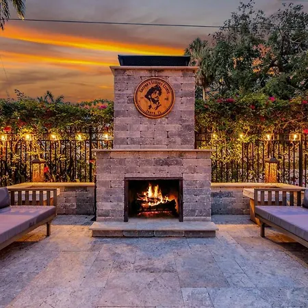 Gaspar'S Luxury Estate-2