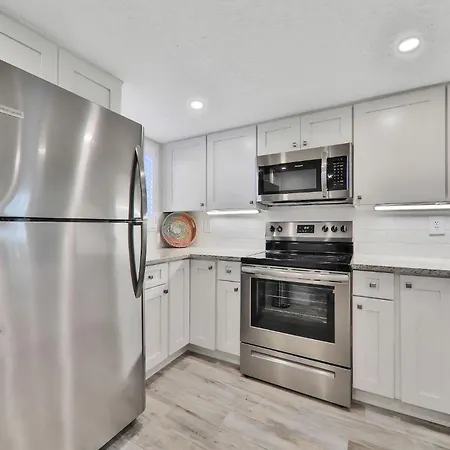 Pier Point South Ocean View Condo D-44-2