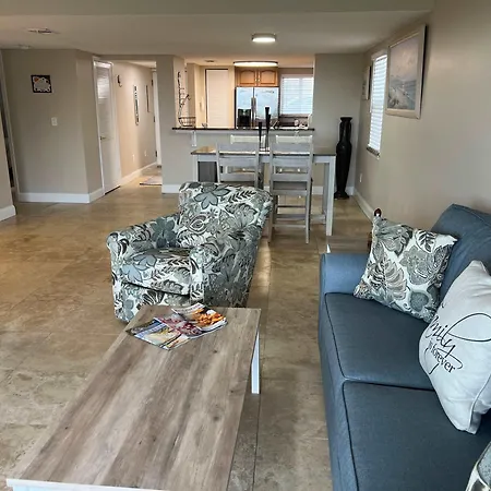 Pier Point South Oceanfront Condo A-1-3