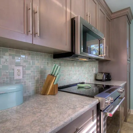 Seaglass Cottage At Ocean Green-2