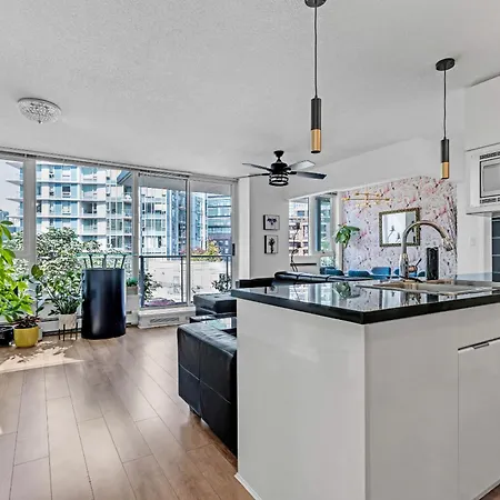 Gastown Downtown Apartment Very Central-2