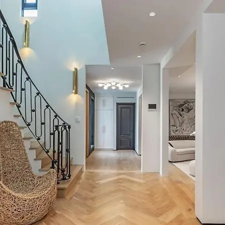 Sunset Plaza Luxury Masterpiece Villa-3