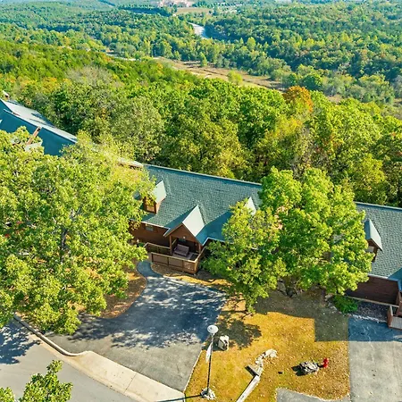 Ozarks Oasis Cabin-3