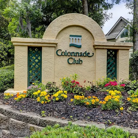 Colonnade Club 150-3