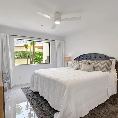 Modern Plaza Villas Oasis - Alice Lodging-3