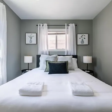 Hawthorne Haven Spacious 4Br Retreat-2
