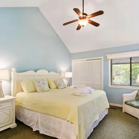 Spicebush - 573 At Sea Pines-3