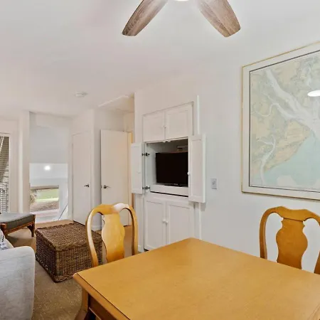 2877 Swallowtail At Sea Pines-3