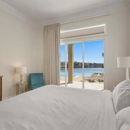 Aqua Tranquility - Waterfront With Pool In Destiny East-3