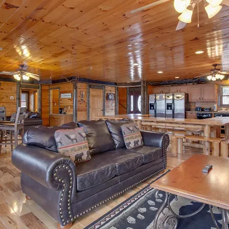 Pine Tree Lodge-2