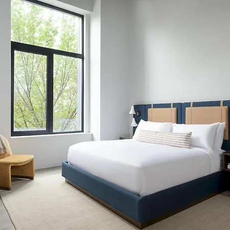 The Neighborhood Hotel - Little Italy Li-3