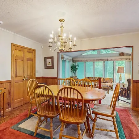 Deck & Private Dock! Waccamaw River Retreat-2